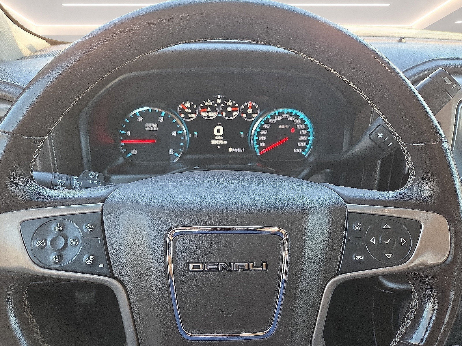 Used 2018 GMC Sierra 2500 Denali w/ Duramax Plus Package AWD/4WD image 4