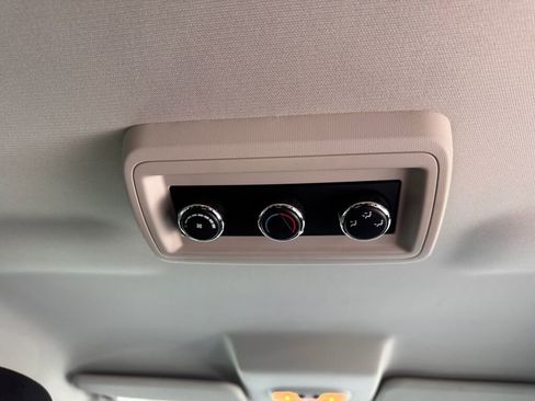 Used 2015 Dodge Journey SXT w/ Flexible Seating Group image 20