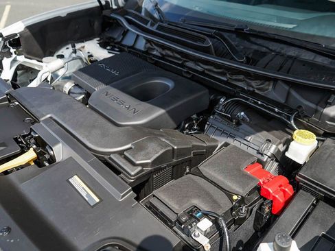 New 2025 Nissan Murano SL image 7