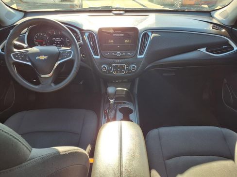 Used 2024 Chevrolet Malibu LT image 9