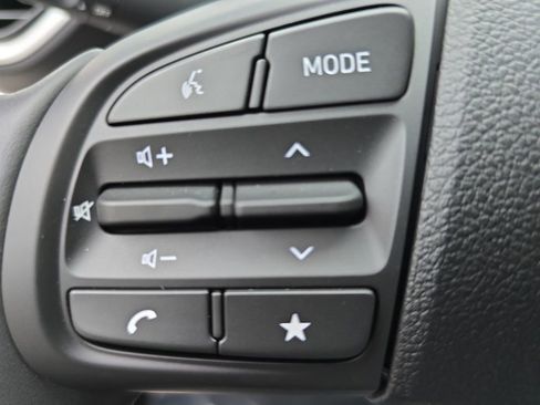 New 2026 Hyundai Venue SEL FWD image 18