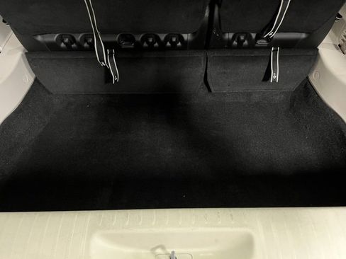 Used 2022 Chrysler Pacifica Touring-L image 22