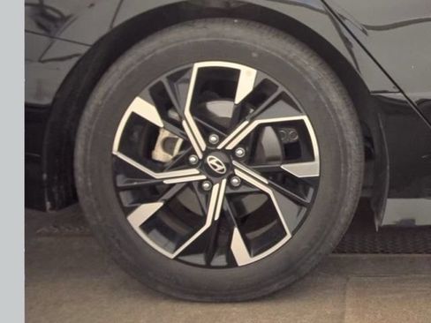 Used 2025 Hyundai Sonata SEL FWD image 19