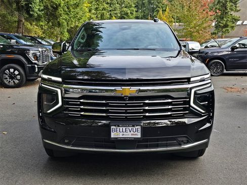 New 2026 Chevrolet Suburban Premier image 8