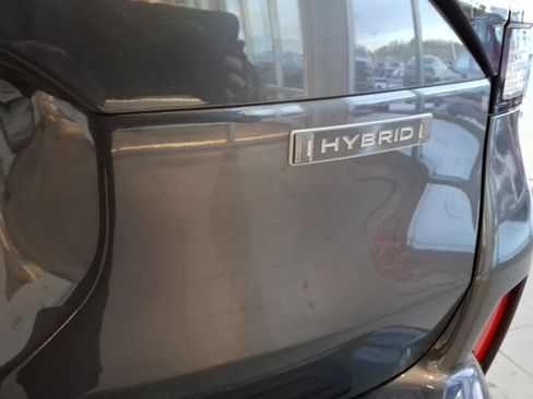 Certified 2025 Subaru Forester Premium image 18