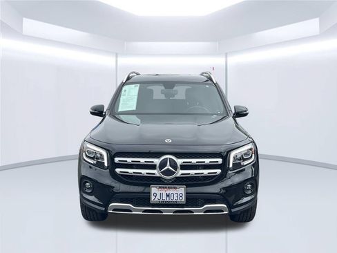 Used 2023 Mercedes-Benz GLB 250 image 4