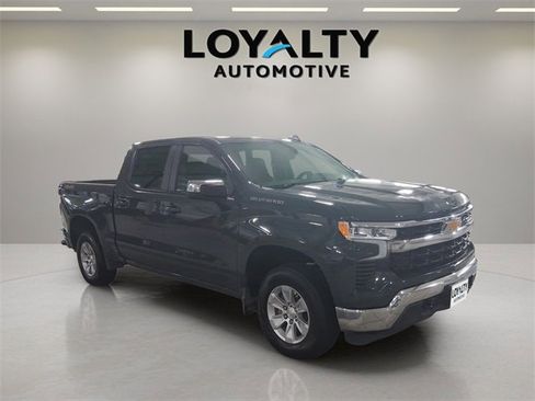 Used 2025 Chevrolet Silverado 1500 LT image 7