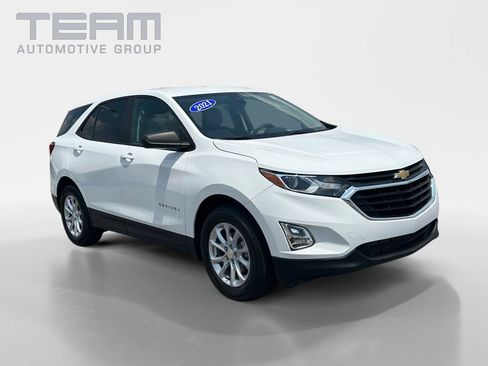 Used 2021 Chevrolet Equinox LS w/ LS Convenience Package FWD image 1