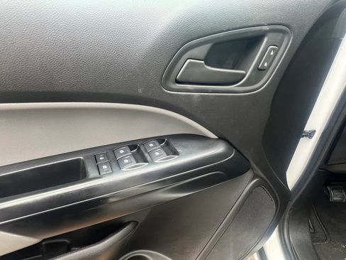 Used 2019 Chevrolet Colorado W/T w/ WT Convenience Package AWD/4WD image 12