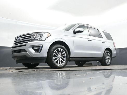 Used 2018 Ford Expedition Limited image 40