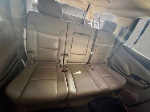 Used 2020 GMC Yukon XL SLT w/ Open Road Package RWD image 22