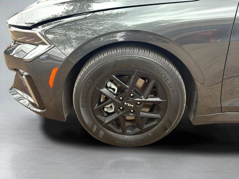 Used 2025 Kia K5 LXS image 40