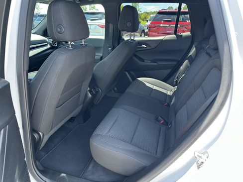 Used 2025 Chevrolet Equinox LT AWD/4WD image 13