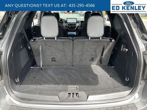Used 2025 Ford Explorer ST-Line AWD/4WD image 32