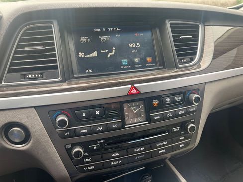 Used 2017 Genesis G80 3.8 image 25