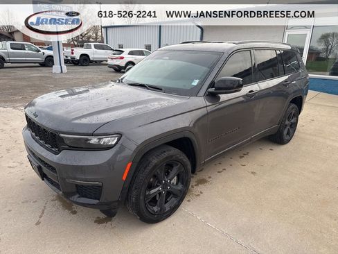Used 2025 Jeep Grand Cherokee L Limited w/ Black Appearance Package AWD/4WD image 3