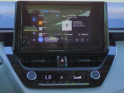 Used 2025 Toyota Corolla LE image 16