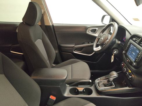Used 2020 Kia Soul LX image 21