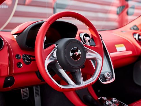 Used 2025 McLaren GTS image 42