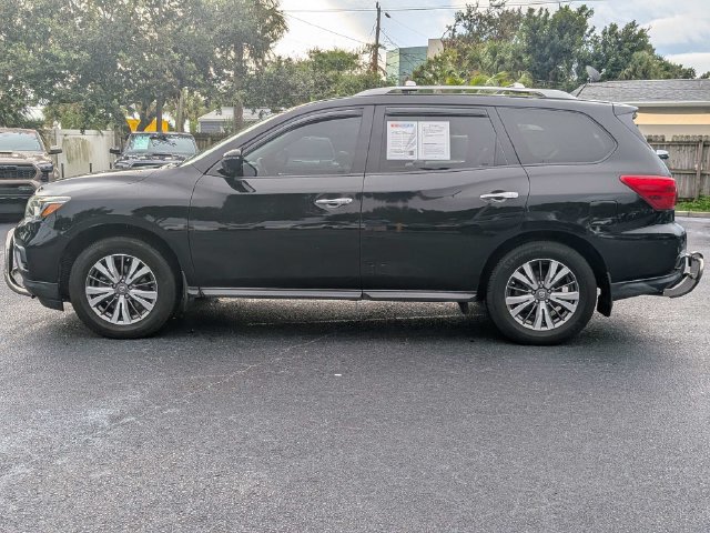 Used 2017 Nissan Pathfinder SL w/ SL Premium Package AWD/4WD image 6