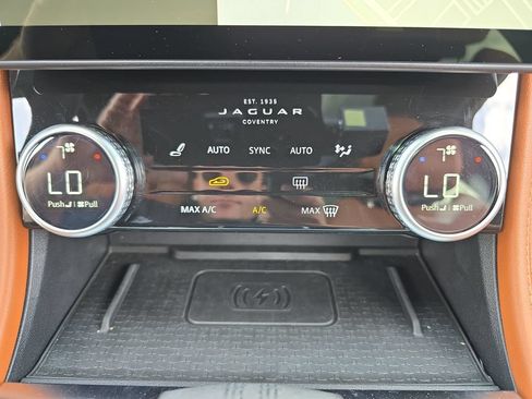 Used 2025 Jaguar F-PACE R-Dynamic S AWD/4WD image 28