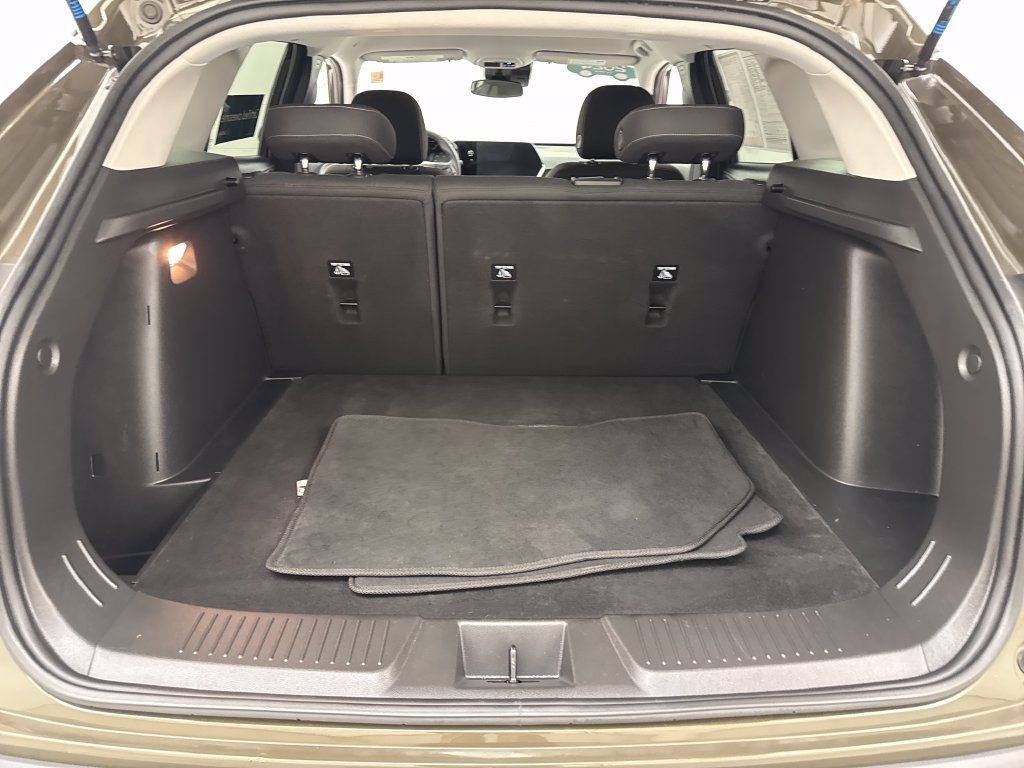 Certified 2024 Chevrolet Trax LS FWD image 25