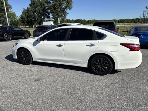 Used 2017 Nissan Altima 2.5 S FWD image 6