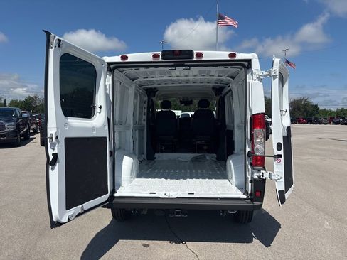 New 2026 RAM ProMaster 1500 w/ Cold Weather Group FWD image 39