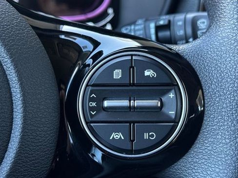 Used 2023 Kia Soul S image 29