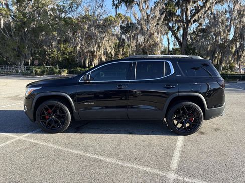 Used 2018 GMC Acadia SLT w/ LPO, Black Accent Package image 6