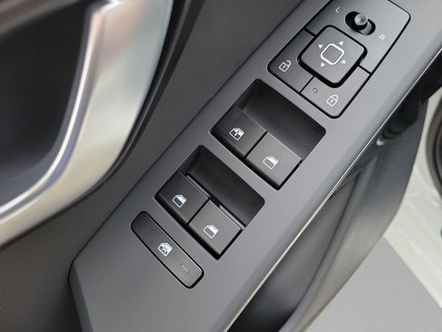 New 2026 Kia Niro EX FWD image 13