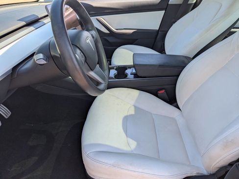 Used 2020 Tesla Model 3 Performance image 24