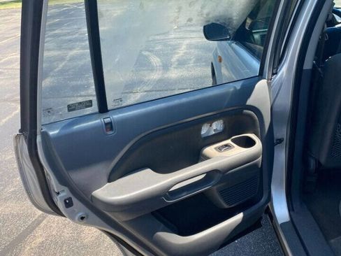 Used 2007 Honda Pilot LX image 16