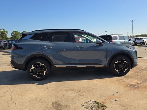 New 2026 Kia Sportage EX AWD/4WD image 9