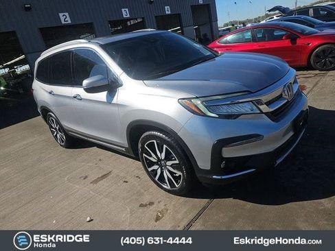 Used 2022 Honda Pilot Touring image 1