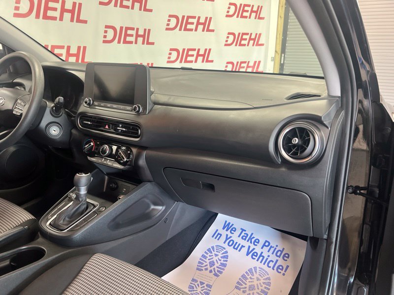 Used 2023 Hyundai Kona SE AWD/4WD image 13