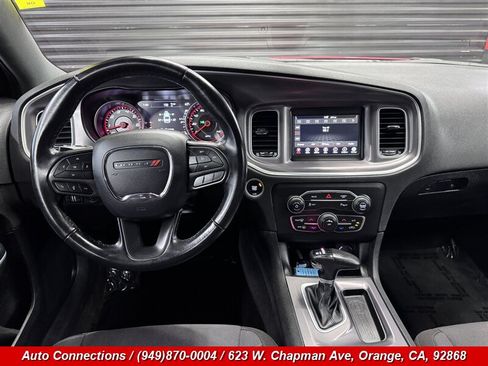 Used 2022 Dodge Charger SXT RWD image 12