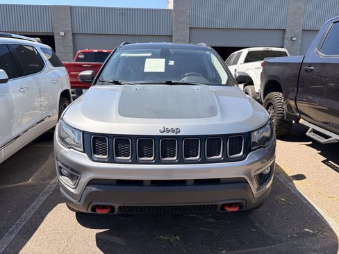 Used 2018 Jeep Compass Trailhawk AWD/4WD image 2