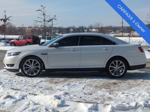 Used 2018 Ford Taurus Limited w/ Driver Assist Package image 3