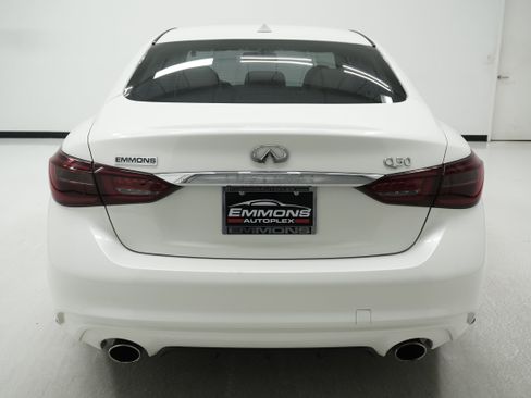 Used 2018 INFINITI Q50 Luxe w/ Essential Package (3.0T Luxe) RWD image 5