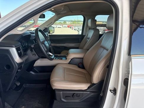 Used 2024 Ford Expedition Max XLT RWD image 13