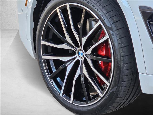 Used 2024 BMW X5 xDrive40i w/ M Sport Package AWD/4WD image 9