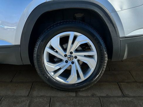 Used 2022 Volkswagen Atlas SE image 18