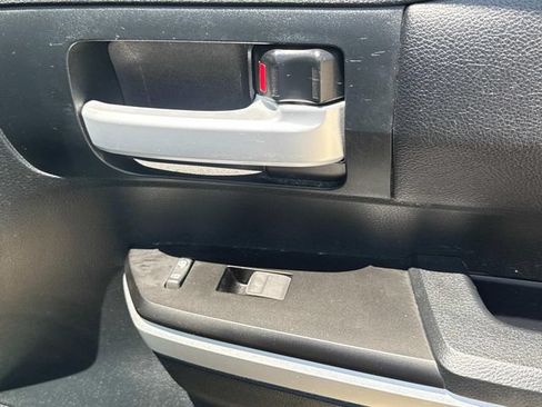 Used 2017 Toyota Tundra SR5 RWD image 19