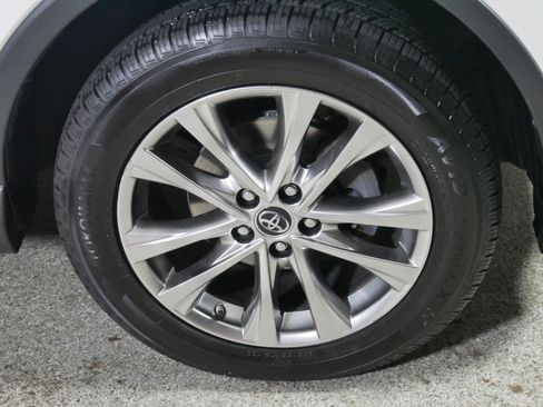 Used 2016 Toyota RAV4 Limited AWD/4WD image 15