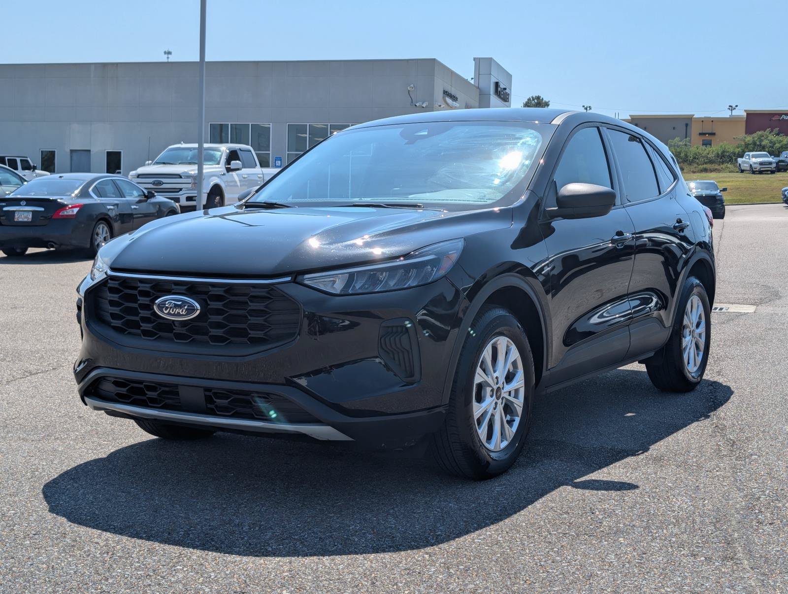 Used 2025 Ford Escape Active AWD/4WD image 34