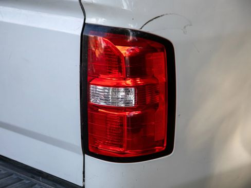 Used 2018 GMC Sierra 1500 2WD Regular Cab image 9