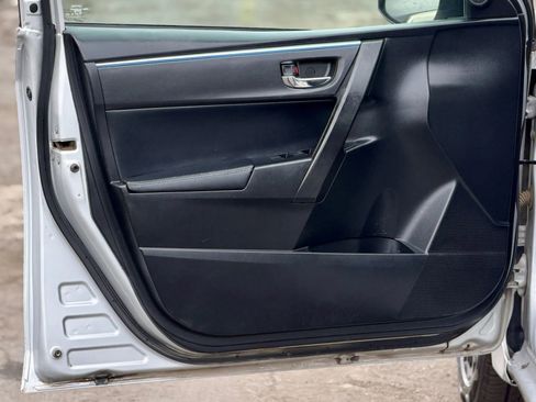 Used 2016 Toyota Corolla S image 10