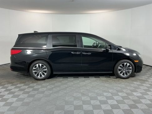 Used 2024 Honda Odyssey EX-L image 4