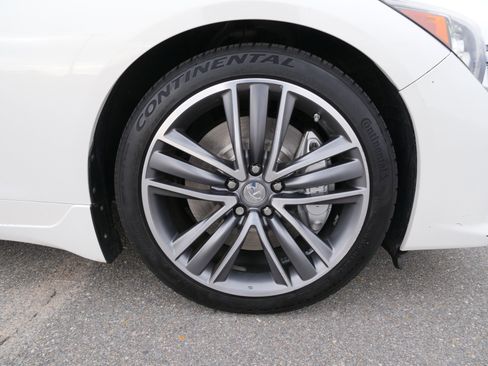 Used 2014 INFINITI Q50 Sport w/ Technology Package image 10